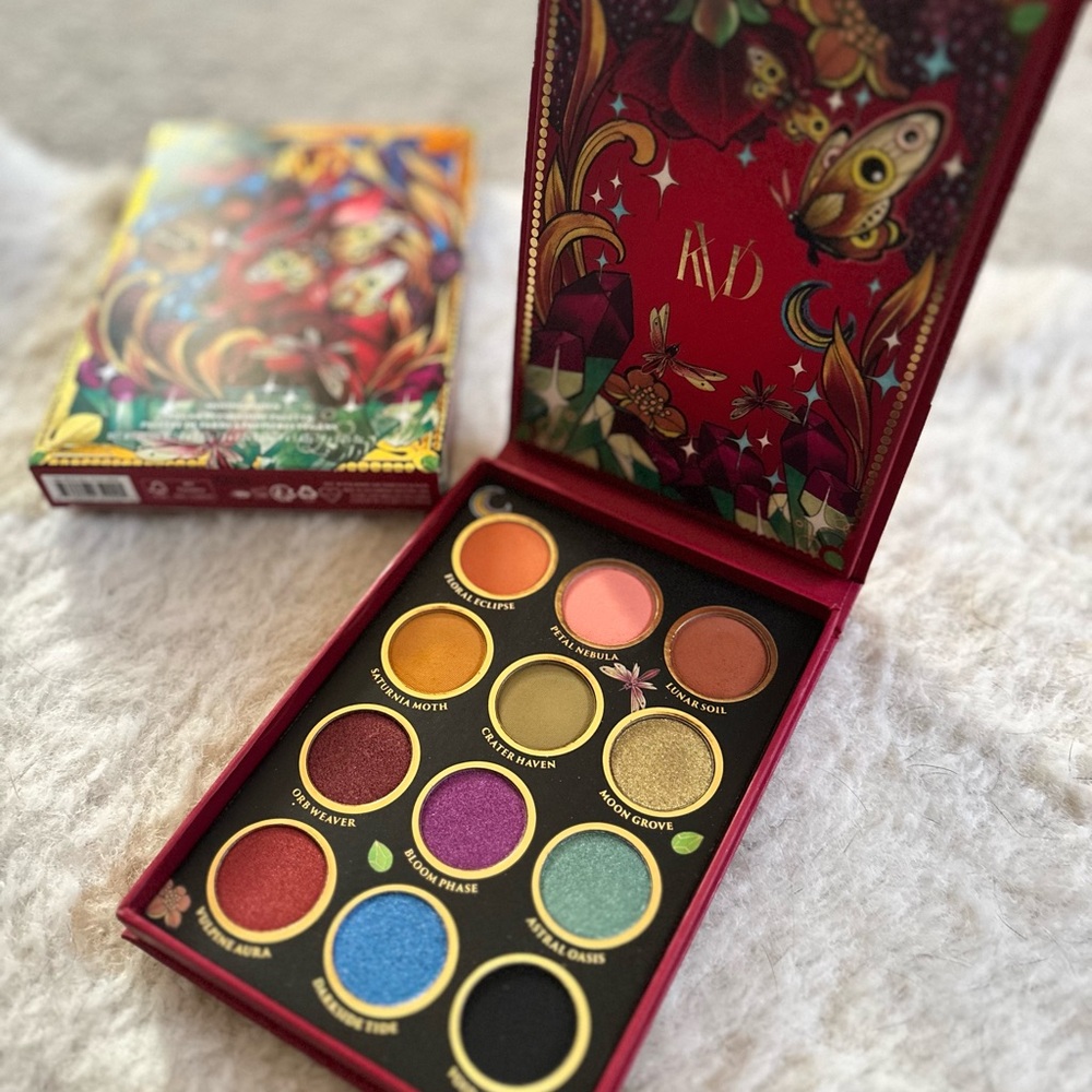Kat Von D Moon Garden Eyeshadow Palette - Picture 2 of 5